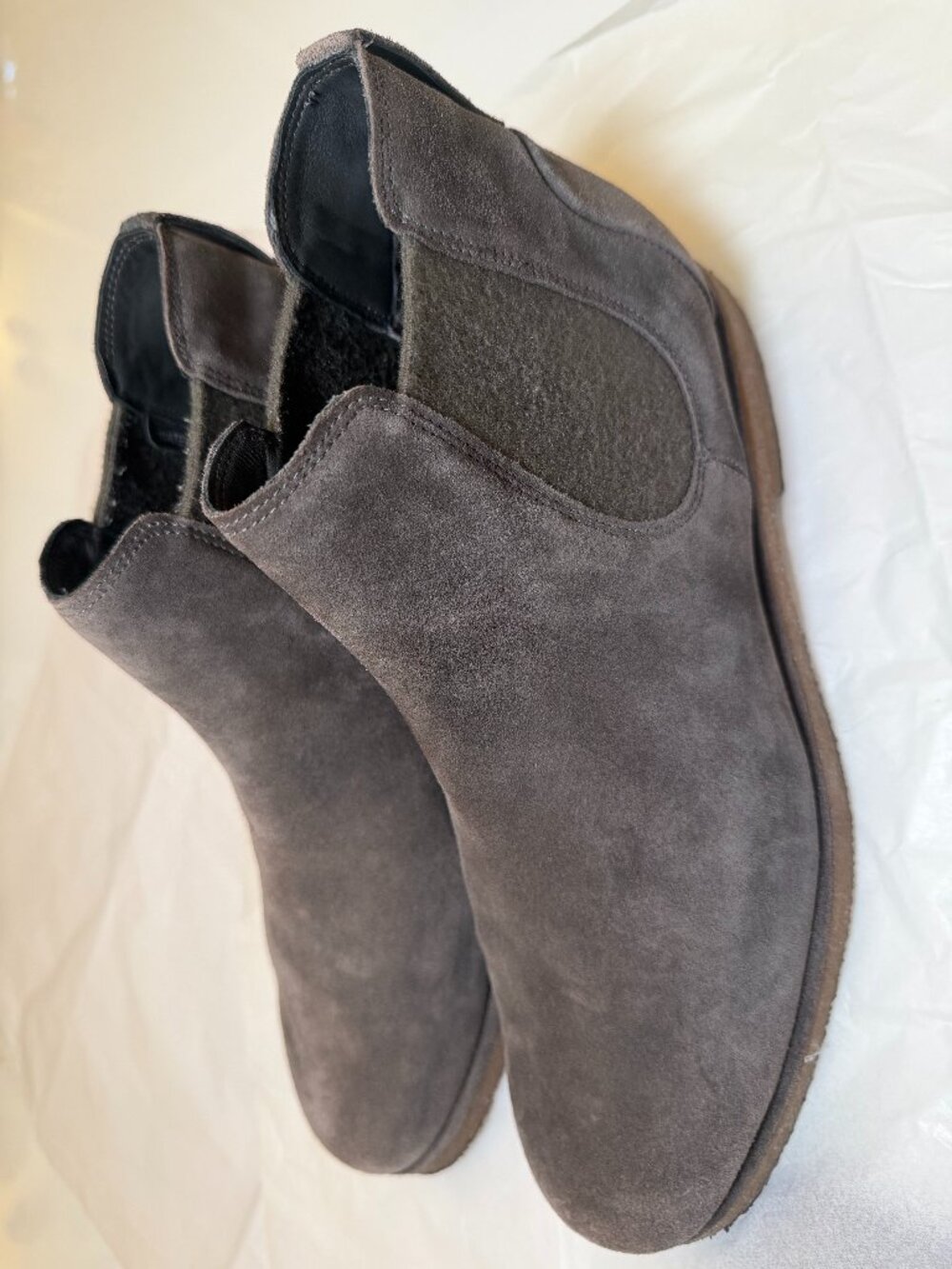 Vince Mens Gray Suede Chelsea